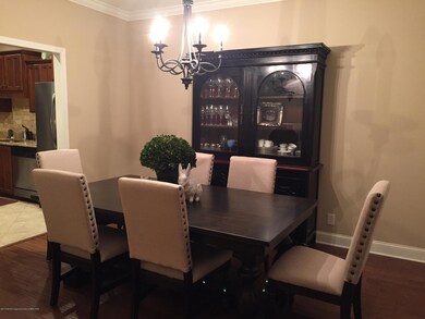 Formal Dining