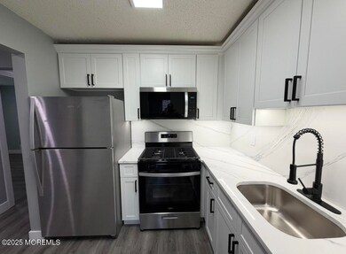 108 Violet Ln unit 108, Jackson, NJ 08527 - photo 7