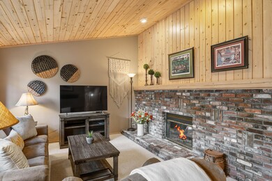 18221 Oregon Loop unit 40, Sunriver, OR 97707 - photo 5