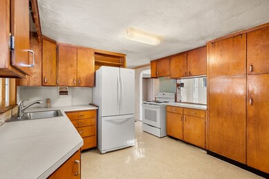 3 School St, Dunstable, MA 01827 - photo 4