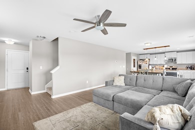 317 Truce St, Myrtle Beach, SC 29588 - photo 6