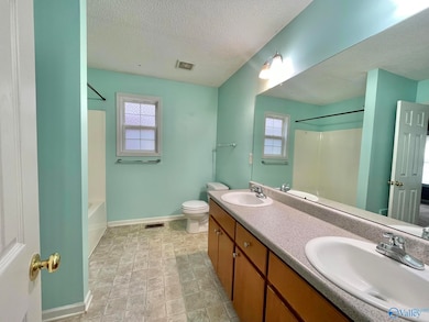 186 Hollington Dr NE, Huntsville, AL 35811 - photo 7