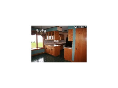 5045 E Lake Rd, Sheffield Lake, OH 44054 - photo 5