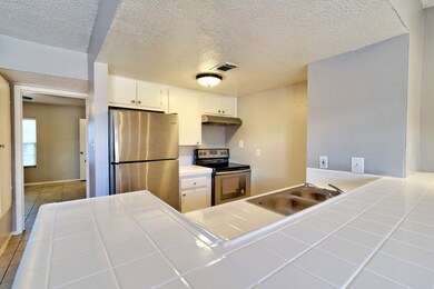 935 Byrne St unit 10, Houston, TX 77009 - photo 7