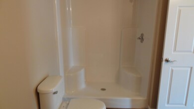 33 Vaughn St, Crossville, TN 38555 - photo 4