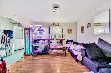 123 Lehigh St, Wilkes-Barre, PA 18702 - photo 7