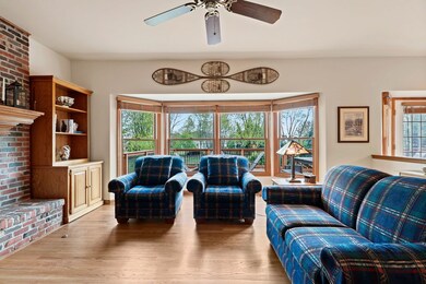 10649 Bridle Path Ct, Naperville, IL 60564 - photo 6