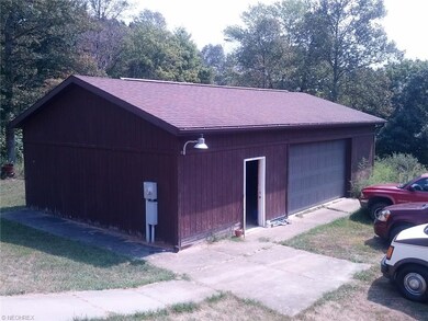 24 X 40 Garage with Gas Furnace