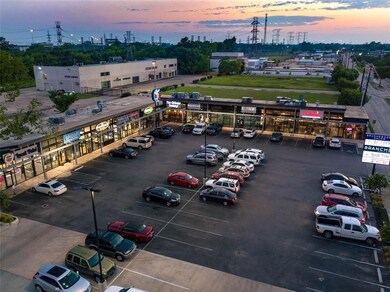 1723 Latexo Dr, Houston, TX 77018 - photo 2