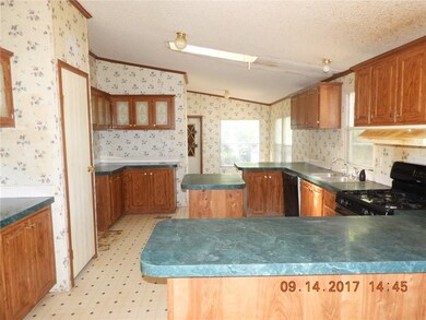 34605 Clear Pond Rd, Shawnee, OK 74801 - photo 3