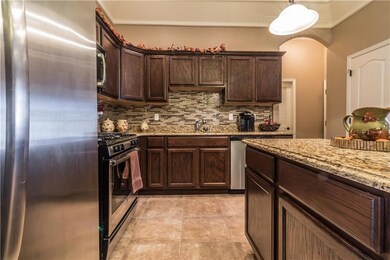 805 Desert Sky Dr, Horizon City, TX 79928 - photo 6