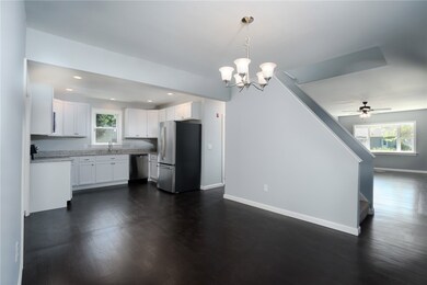 25 Pawtuxet Ave, Warwick, RI 02888 - photo 4