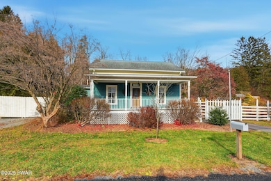 721 Maple Ave, Honesdale, PA 18431 - photo 4