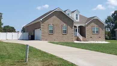 224 Creekwood Ln, Manchester, TN 37355 - photo 2