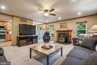 308 Manor Ln unit 5, King of Prussia, PA 19406 - photo 5