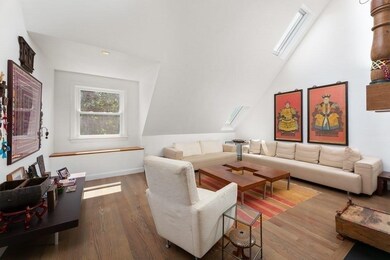 104 Babcock St unit 3, Brookline, MA 02446 - photo 7