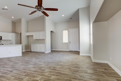 4341 E Augusta Ave-8