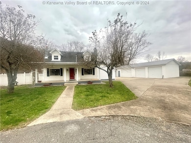 710 Hemlock Dr, Elkview, WV 25071 - photo 2