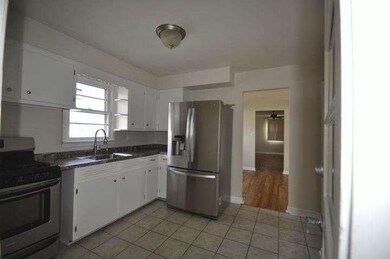 167 Maple Shade Ave, Trenton, NJ 08690 - photo 3