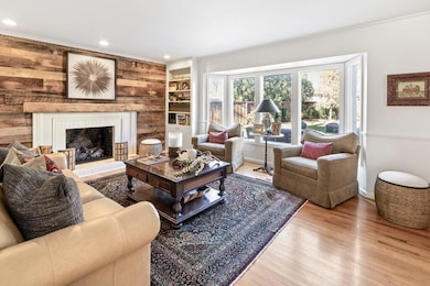 2350 Cambridge Boulevard-15.jpg-SMALL