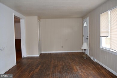 29917 Burton Rd, Mechanicsville, MD 20659 - photo 7