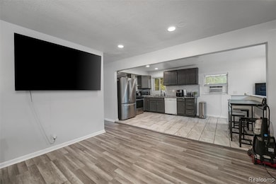 21326 Ithaca Ave, Ferndale, MI 48220 - photo 4