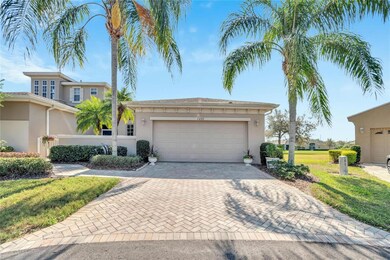 2492 Kensington Greens Dr unit 2492, Sun City Center, FL 33573 - photo 2