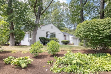 26 Kimlo Rd, Wellesley Hills, MA 02481 - photo 2