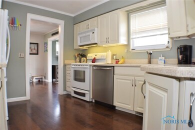 1075 W Erie St, Woodville, OH 43469 - photo 6