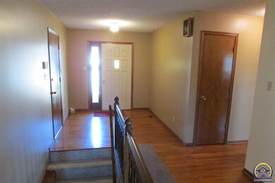 3815 SW Deer Trail Ct, Topeka, KS 66610 - photo 7