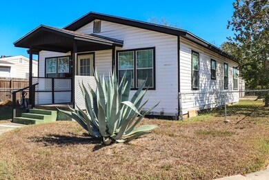 2746 Prescott St, Corpus Christi, TX 78404 - photo 4