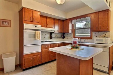 147 Carnation St, Dyer, IN 46311 - photo 4