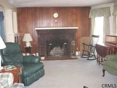 827 Vischer Ave, Schenectady, NY 12306 - photo 3