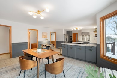 1045 Crystal Ct, Glenview, IL 60025 - photo 7