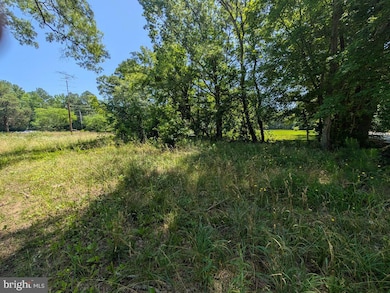 20225 Point Lookout Rd, Great Mills, MD 20634 - photo 2