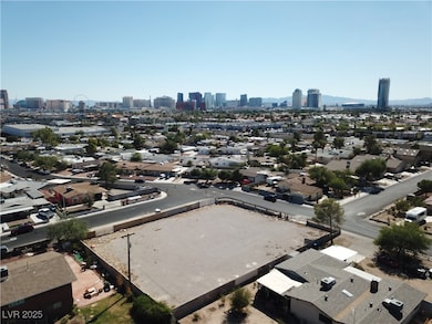 4730 S Pioneer Ave, Las Vegas, NV 89102 - photo 3