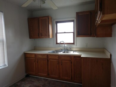 903 E 25th St, Muncie, IN 47302 - photo 4