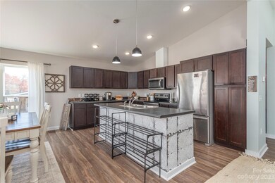 88 Strick Garden Ln, Hendersonville, NC 28792 - photo 6