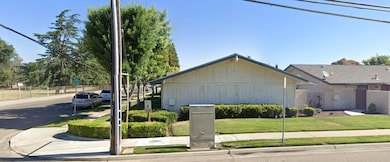 198 W Barstow Ave unit A, Fresno, CA 93704 - photo 5