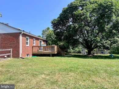 21101 Clarksburg Rd, Boyds, MD 20841 - photo 3