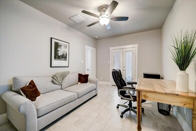 870 Wakefield Dr unit B, Houston, TX 77018 - photo 5