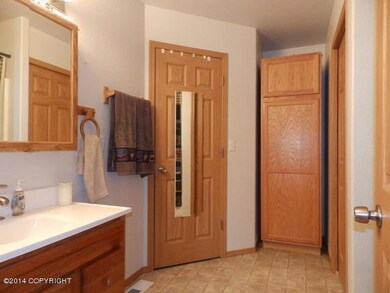Master Bathroom (2)