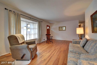 406 Orleans Cir SW, Vienna, VA 22180 - photo 5