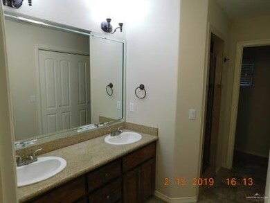 1006 S Flag St, Pharr, TX 78577 - photo 7