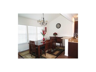 Vaulted Morning Rm and Let the Sun Shine In!