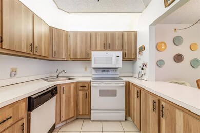 108 Lake Pine Cir unit A-1, Greenacres, FL 33463 - photo 6