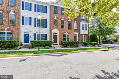 42785 Smallwood Terrace, Chantilly, VA 20152 - photo 4