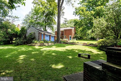 2114 Greenwich St, Falls Church, VA 22043 - photo 4