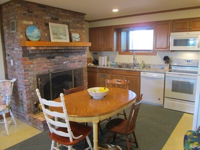 18 Waterman Rd unit 1, Gloucester, MA 01930 - photo 4