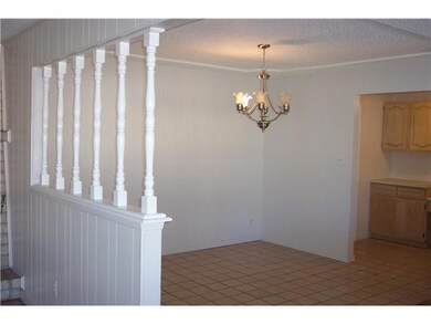 1825 Octubre Dr, El Paso, TX 79935 - photo 2